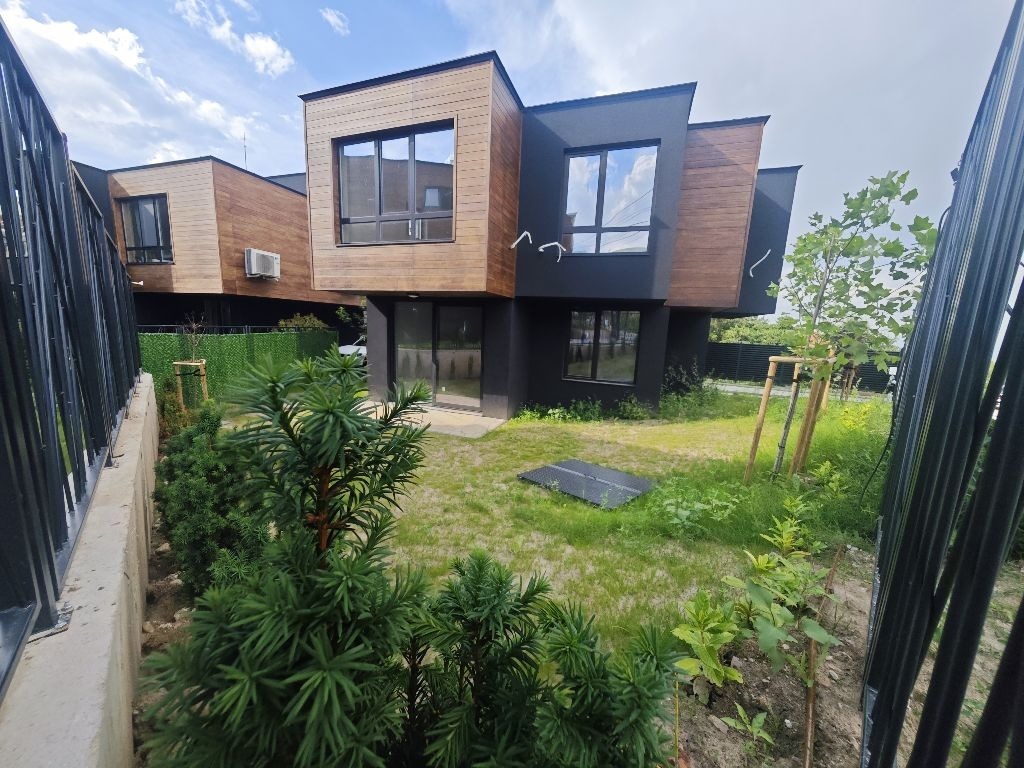 Продава КЪЩА, гр. София, м-т Камбаните, снимка 2 - Къщи - 54844732