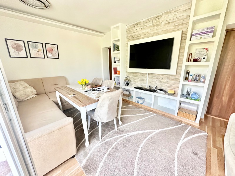 Продава КЪЩА в град София, с. Волуяк - 90 кв.м / 299 990 € » 586 729.44 лв., МИКОМПАНИЯ1998