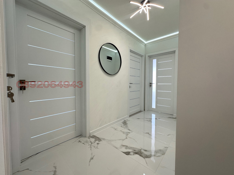 Продава  3-стаен град Добрич , Енергоразпределение , 70 кв.м | 17511455 - изображение [2]