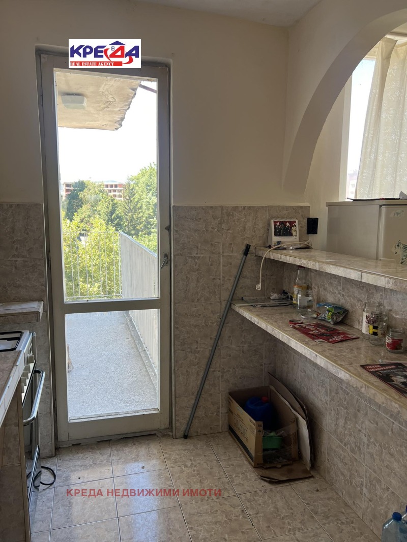 Te koop  3+ slaapkamer Kardzjali , Vazrozjdentsi , 112 m² | 98875375