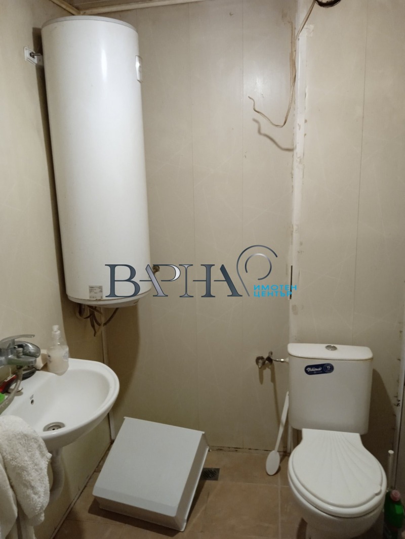 Продава КЪЩА, с. Болярци, област Варна, снимка 10 - Къщи - 53179373