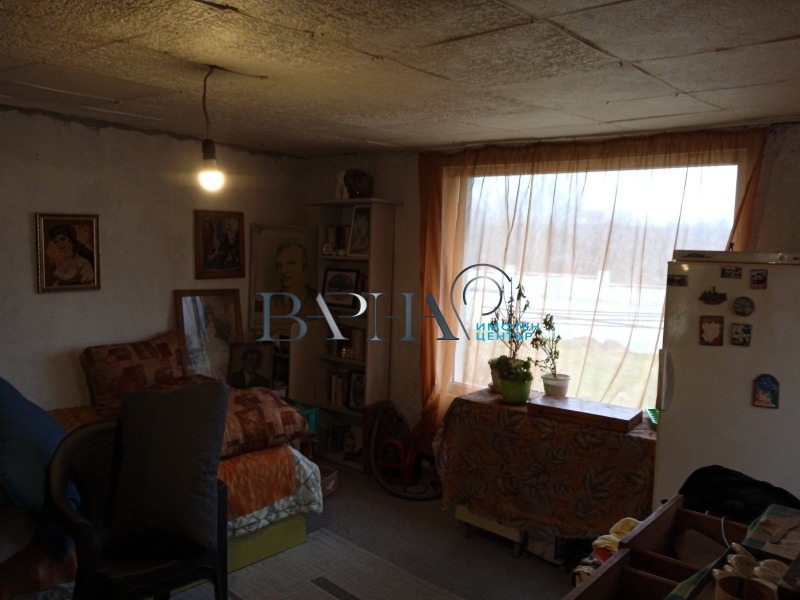 Продава КЪЩА, с. Болярци, област Варна, снимка 6 - Къщи - 53179373