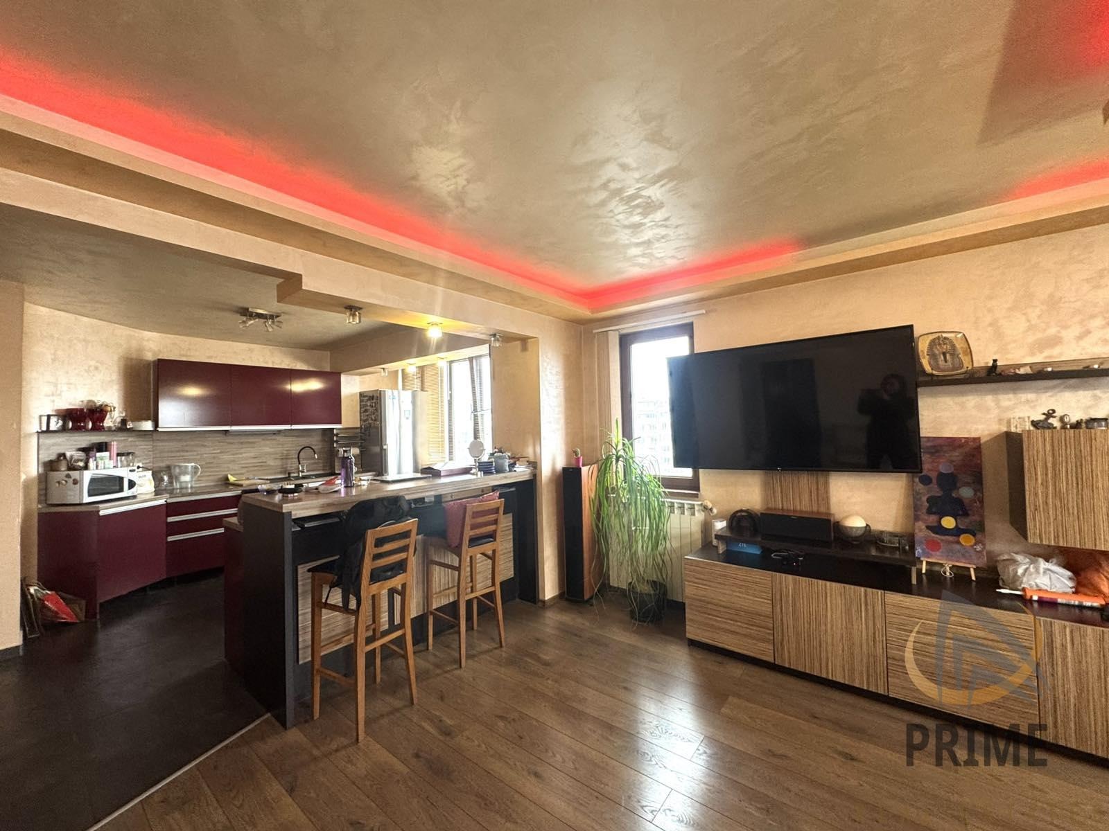 Продава МНОГОСТАЕН, гр. Бургас, Възраждане, снимка 3 - Апартаменти - 54029014