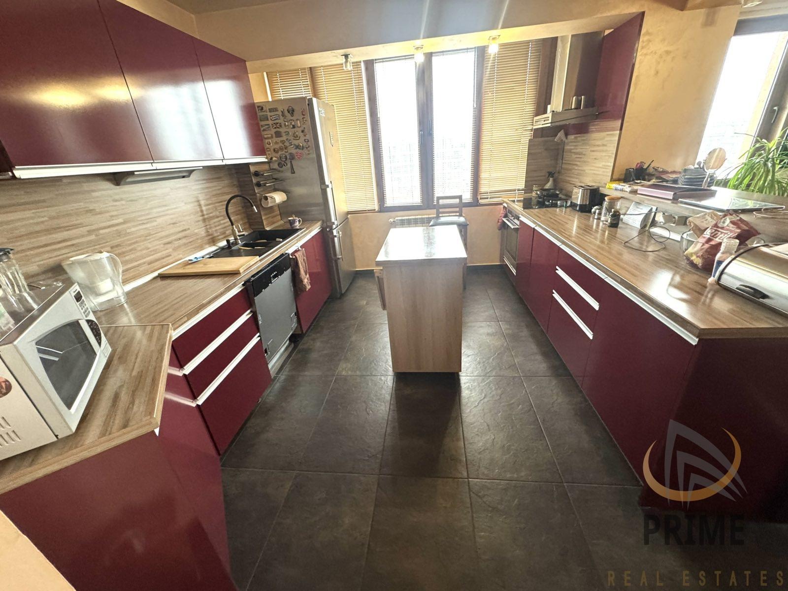 Продава МНОГОСТАЕН, гр. Бургас, Възраждане, снимка 2 - Апартаменти - 54029014