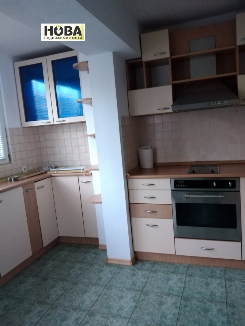 Продава  3-стаен град Русе , Широк център , 101 кв.м | 33298810
