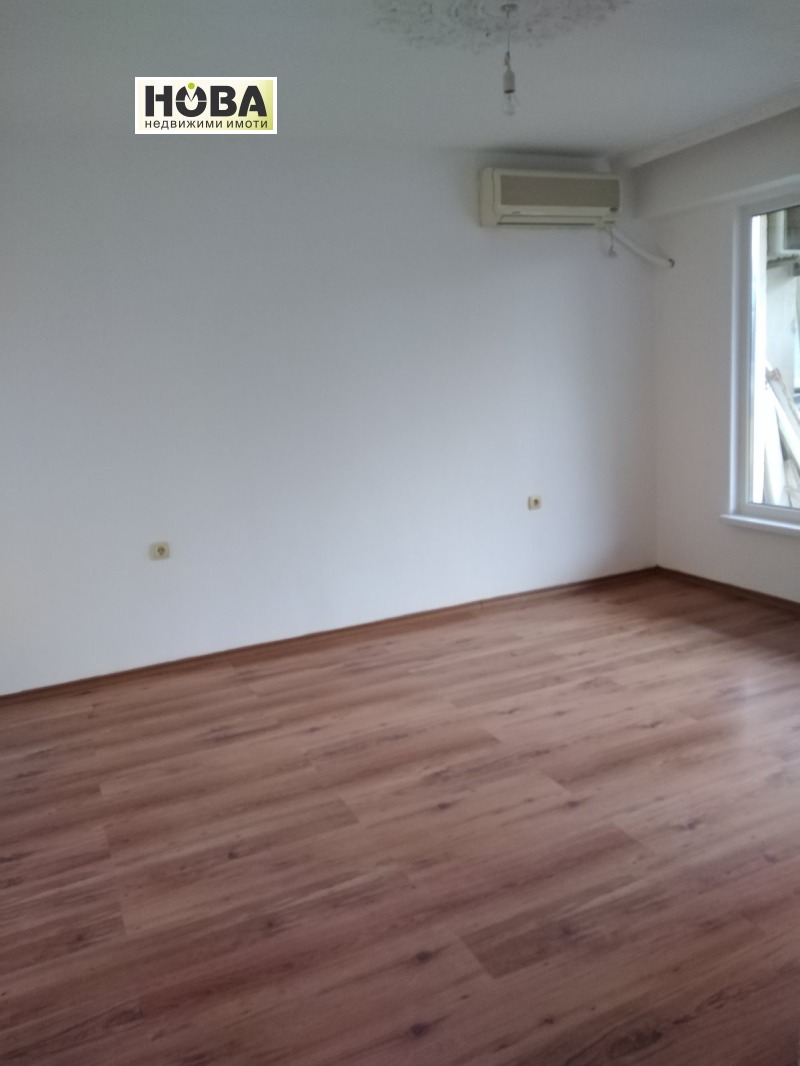 Продава  3-стаен град Русе , Широк център , 101 кв.м | 33298810 - изображение [7]