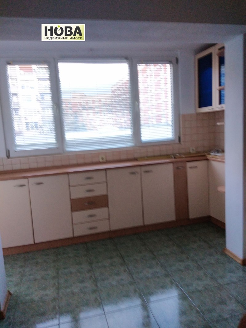 Продава  3-стаен град Русе , Широк център , 101 кв.м | 33298810 - изображение [5]