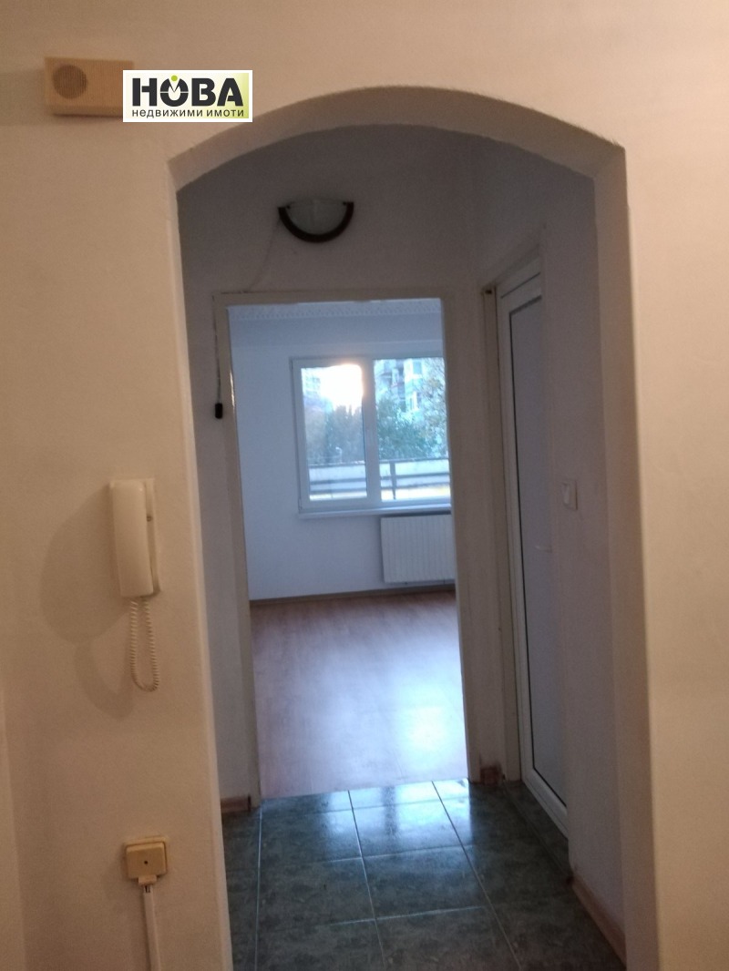 Продава  3-стаен град Русе , Широк център , 101 кв.м | 33298810 - изображение [12]