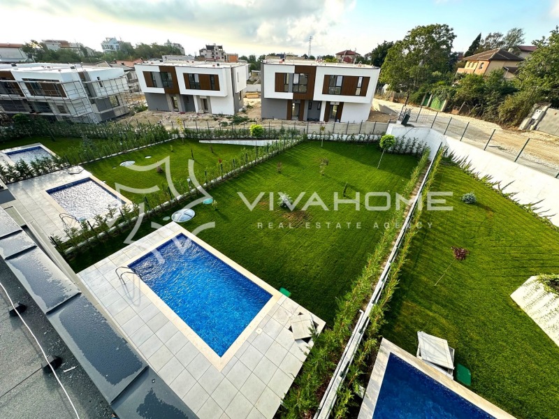 En venta  Casa Varna , k.k. Sv.Sv. Konstantin i Elena , 205 metros cuadrados | 15618606 - imagen [9]