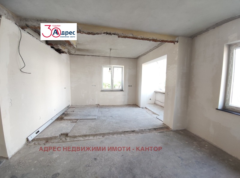 Продава  Къща град Пазарджик , Център , 318 кв.м | 36267657 - изображение [12]