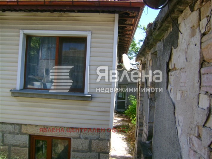 Продава КЪЩА, гр. Разград, Център, снимка 3 - Къщи - 56434732
