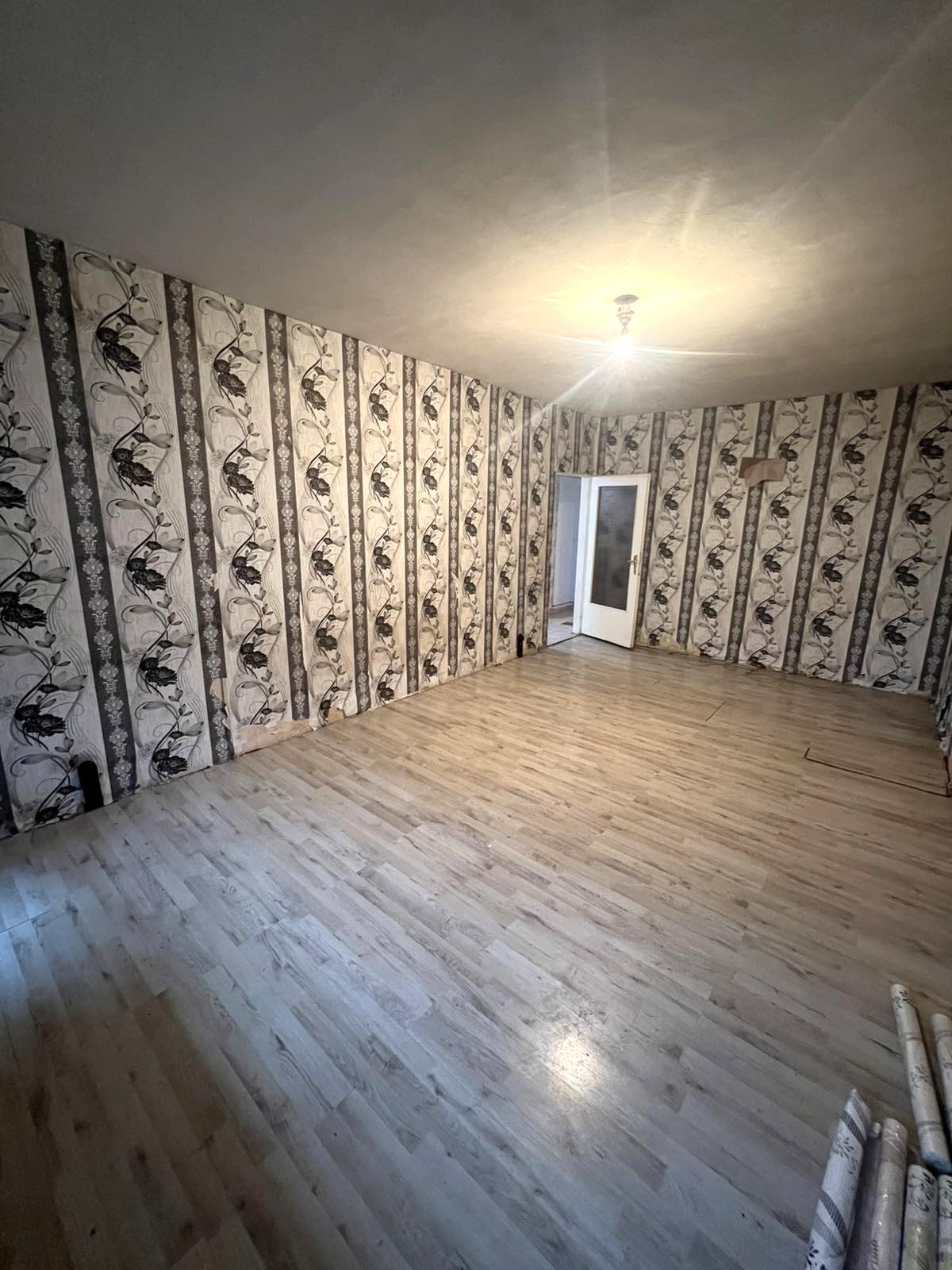Продава  4-стаен град София , Обеля 1 , 91 кв.м | 82489437