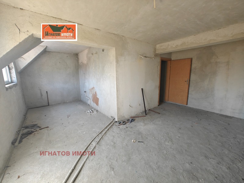 Продава 3-СТАЕН в град Пазарджик, Център - 105 кв.м / 100 000 € » 195 583.00 лв., ИГНАТОВ ИМОТИ