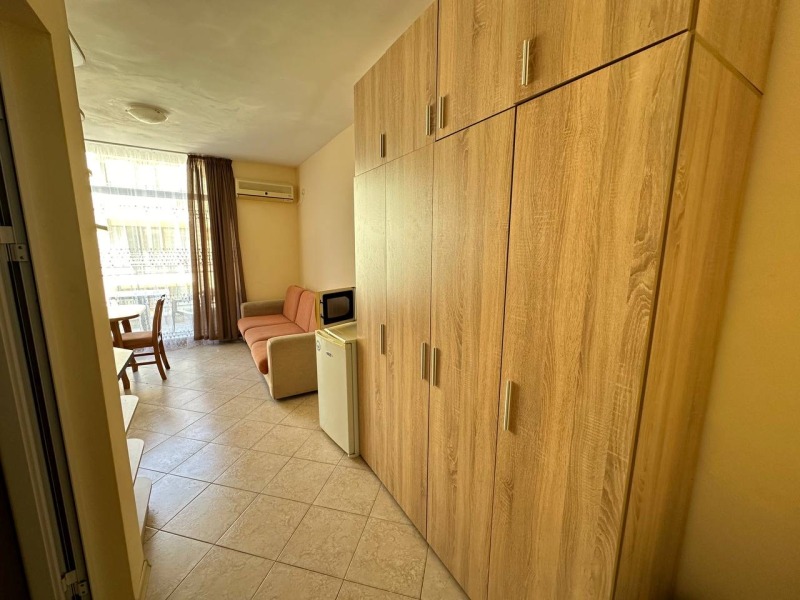 For Sale  1 bedroom region Burgas , k.k. Slanchev bryag , 57 sq.m | 72762376 - image [2]