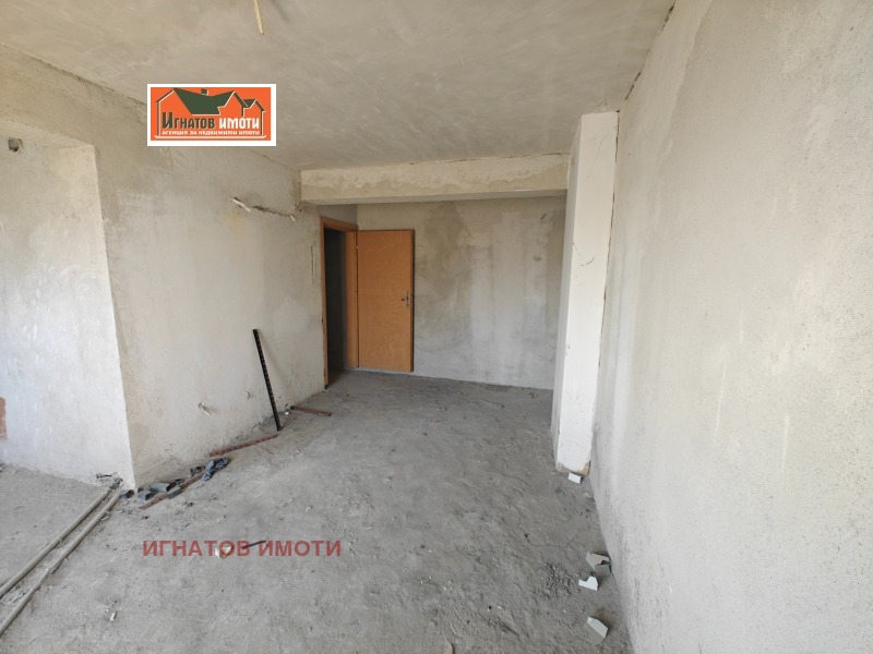 Eladó  2 hálószobás Pazardzsik , Centar , 105 négyzetméter | 73752785 - kép [2]