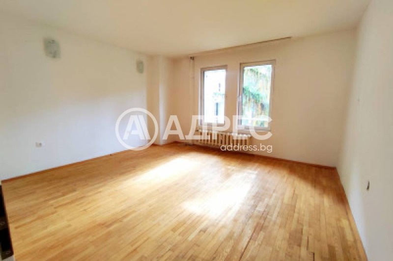 Продава МНОГОСТАЕН, гр. София, Стрелбище, снимка 2 - Апартаменти - 53186447