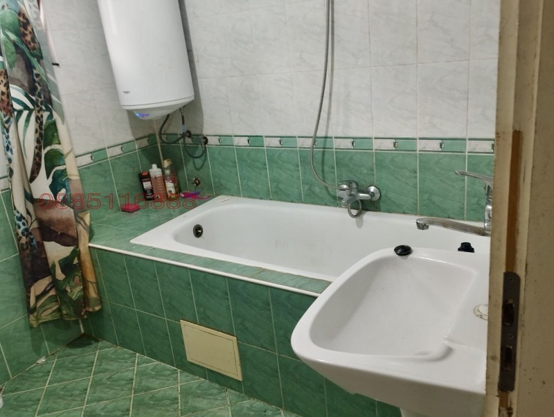 Продава КЪЩА, с. Лесово, област Ямбол, снимка 17 - Къщи - 52778905