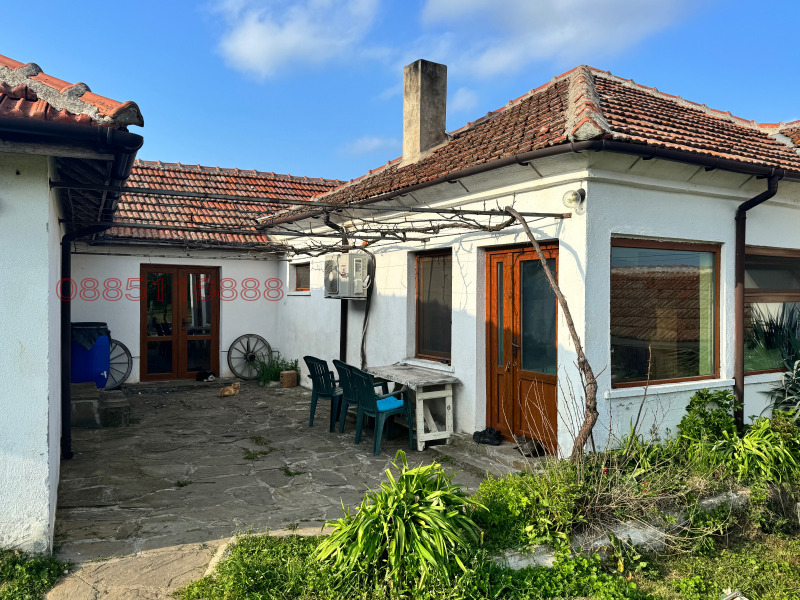 Продава КЪЩА, с. Лесово, област Ямбол, снимка 2 - Къщи - 52778905