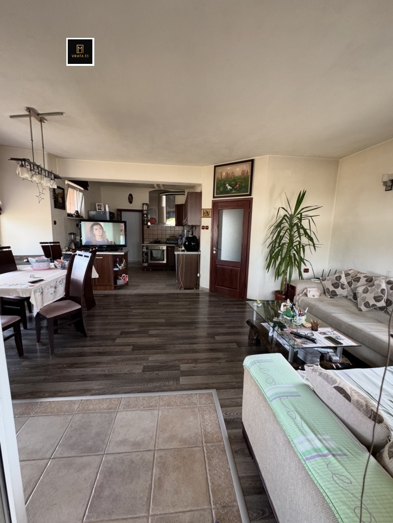 Продава КЪЩА, с. Граф Игнатиево, област Пловдив, снимка 4 - Къщи - 52733571