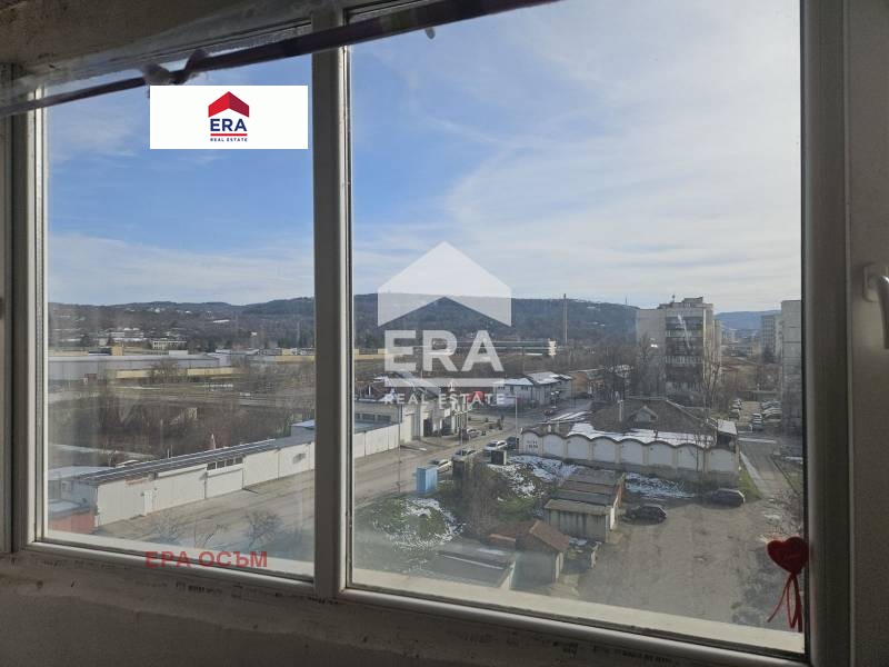 Продава 2-СТАЕН, гр. Ловеч, Широк център, снимка 2 - Апартаменти - 53561179