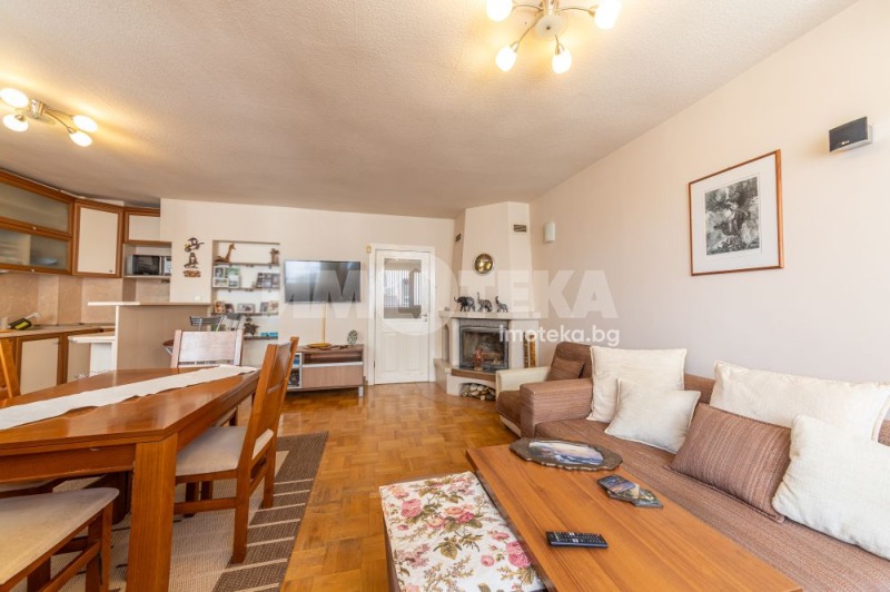 Продава  3-стаен град Варна , Бриз , 100 кв.м | 45981102 - изображение [2]