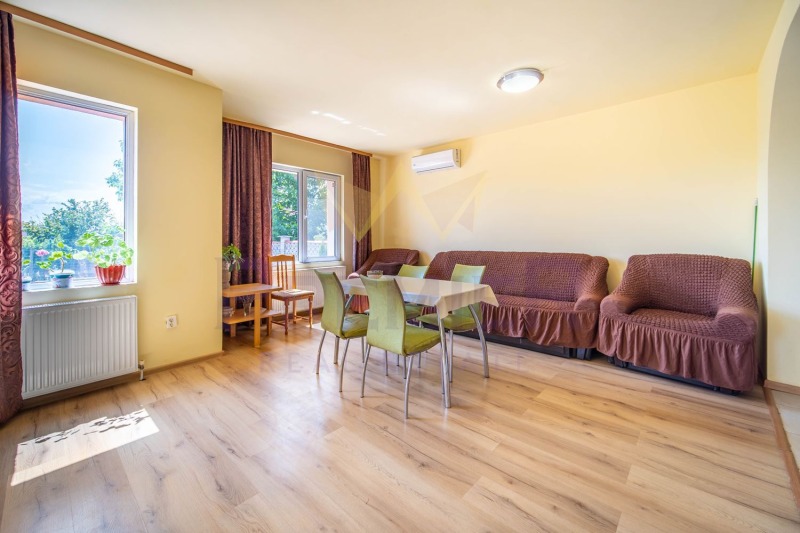 À venda  Casa região Varna , Biala , 272 m² | 21933614 - imagem [2]