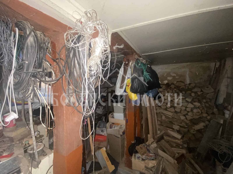 Продава КЪЩА, гр. Велико Търново, Варуша, снимка 11 - Къщи - 53315416