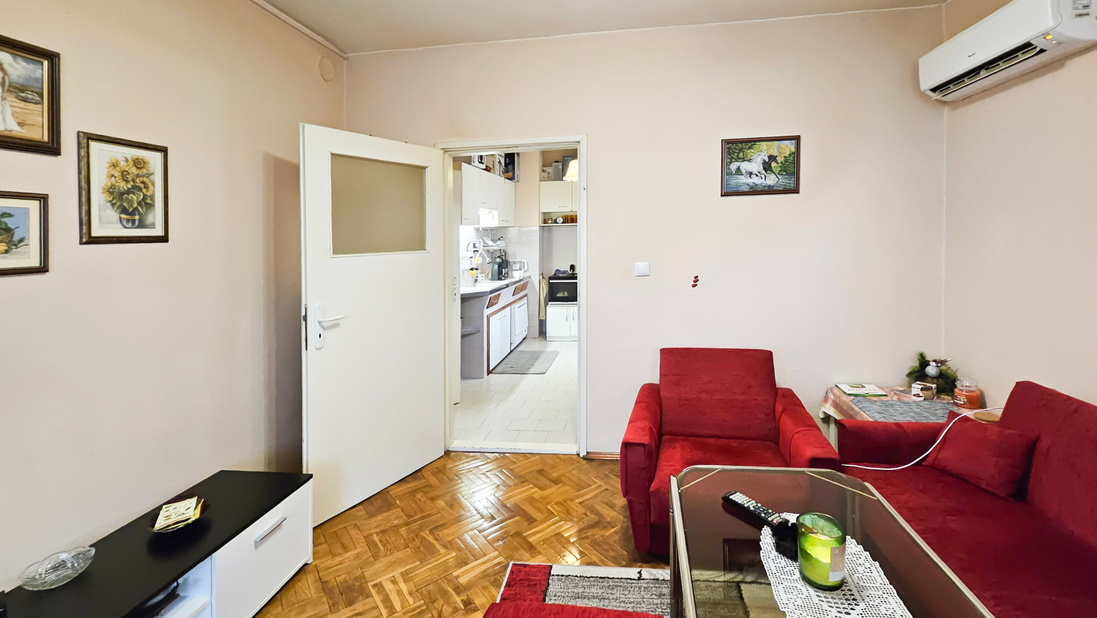 Продава 2-СТАЕН, гр. Шумен, Еверест, снимка 2 - Апартаменти - 56109394