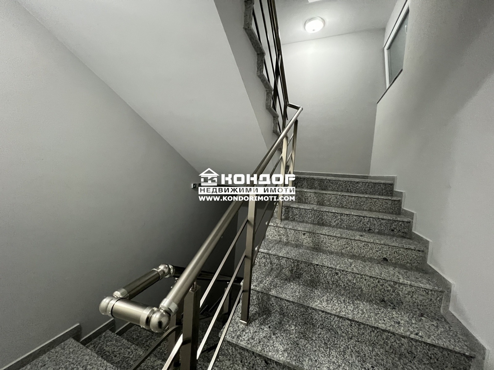 Продава 2-СТАЕН, гр. Пловдив, Кючук Париж, снимка 2 - Апартаменти - 52751331