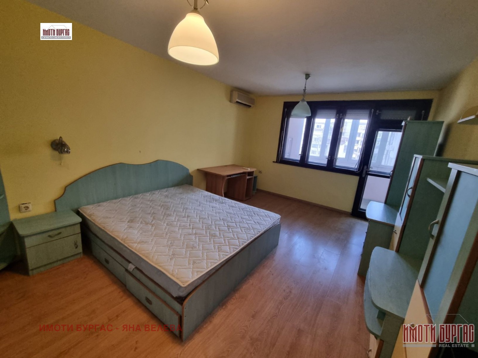 Продава 3-СТАЕН, гр. Бургас, Възраждане, снимка 2 - Апартаменти - 54162572