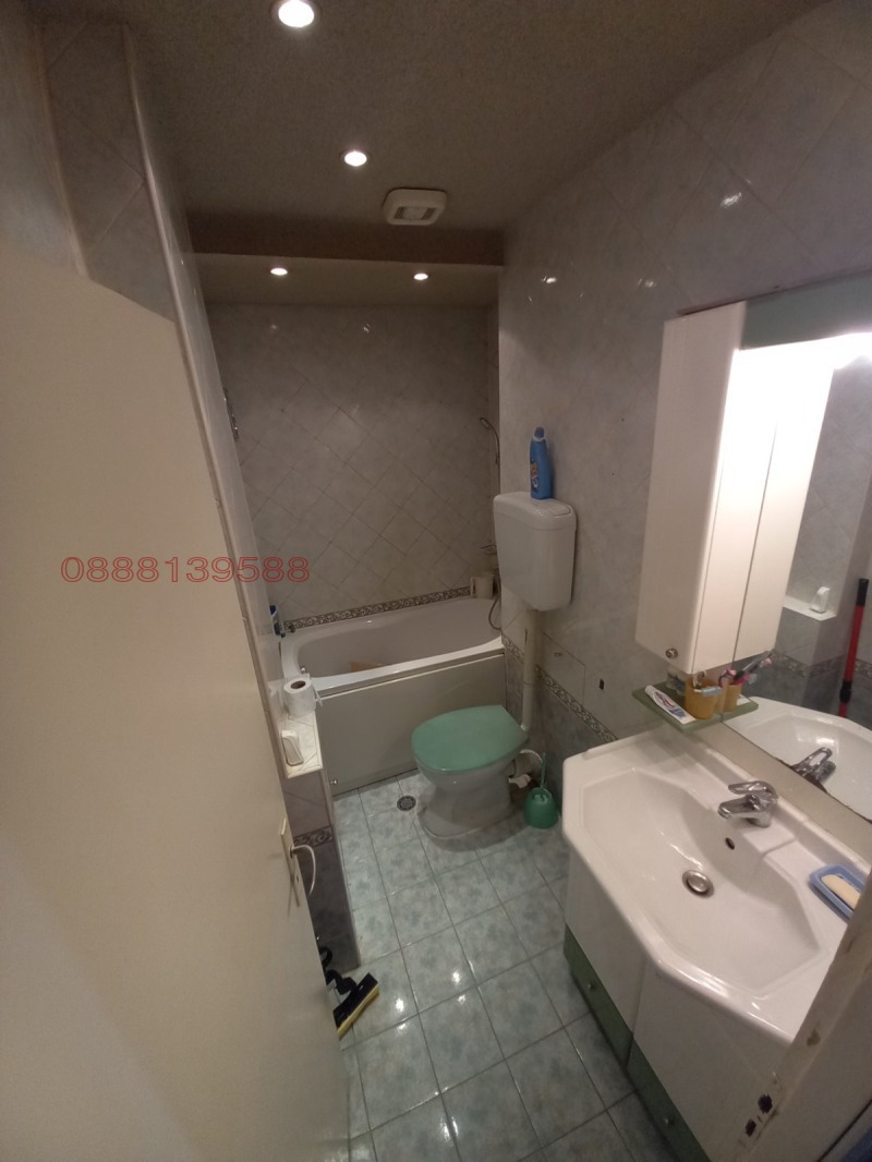 Продава 2-СТАЕН, гр. Шумен, Гривица, снимка 6 - Апартаменти - 52783464