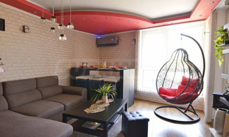 Продава  3-стаен град Пазарджик , Устрем , 77 кв.м | 39792342