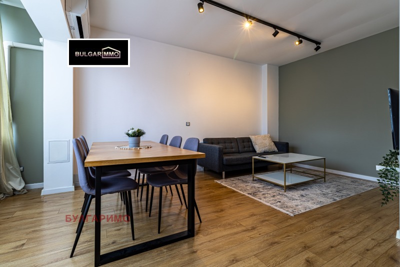 Продава 3-СТАЕН, гр. София, Оборище, снимка 2 - Апартаменти - 53356960