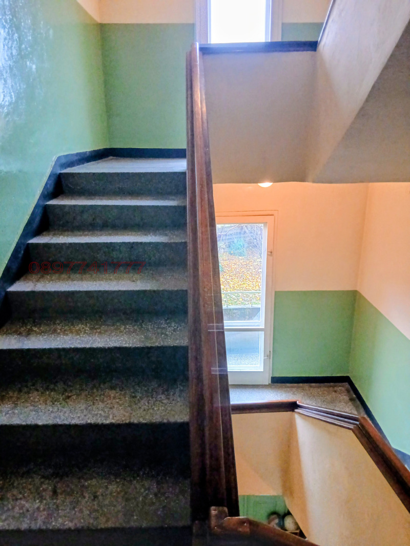 Продава 4-СТАЕН, гр. Шумен, Пазара, снимка 3 - Апартаменти - 52781240