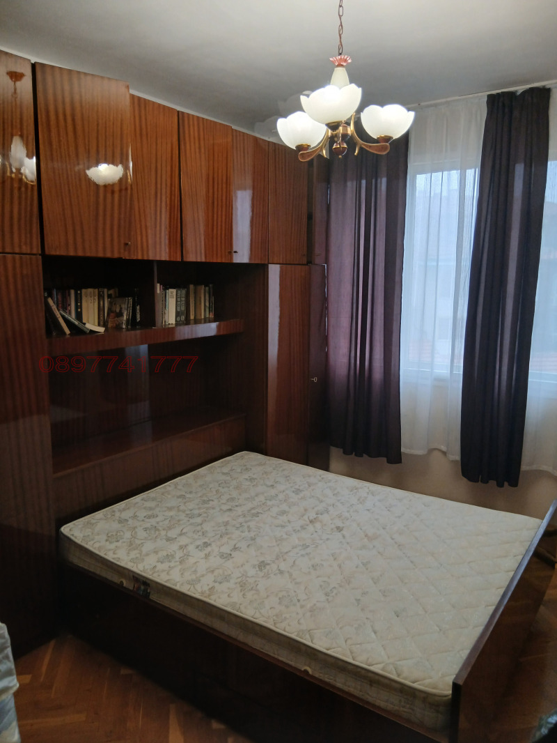 Продава 4-СТАЕН, гр. Шумен, Пазара, снимка 7 - Апартаменти - 52781240