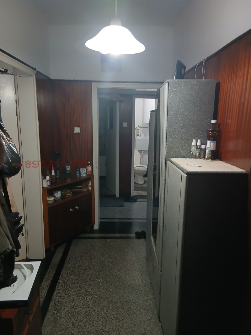 Продава 4-СТАЕН, гр. Шумен, Пазара, снимка 4 - Апартаменти - 52781240