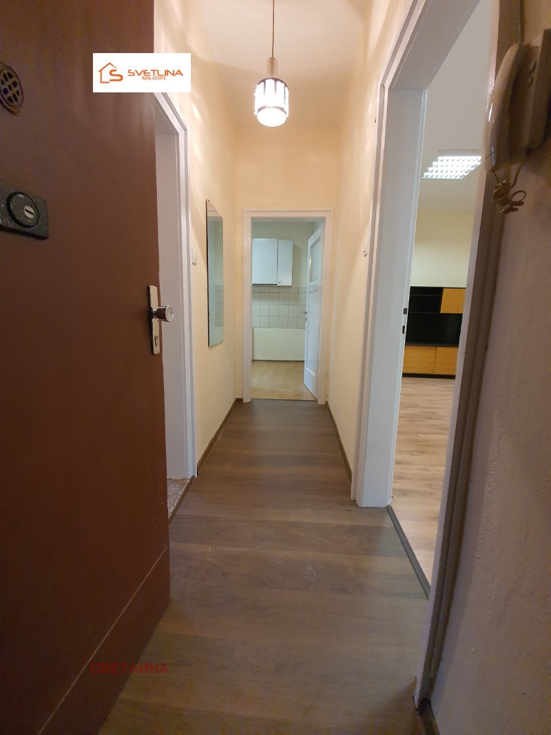 Продава 4-СТАЕН, гр. София, Център, снимка 4 - Апартаменти - 52984856