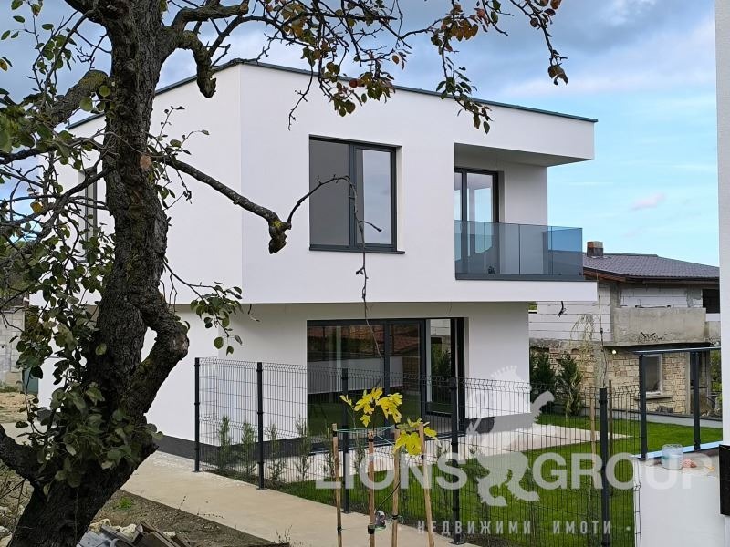 Продава КЪЩА, гр. Варна, м-т Манастирски рид, снимка 2 - Къщи - 51388157