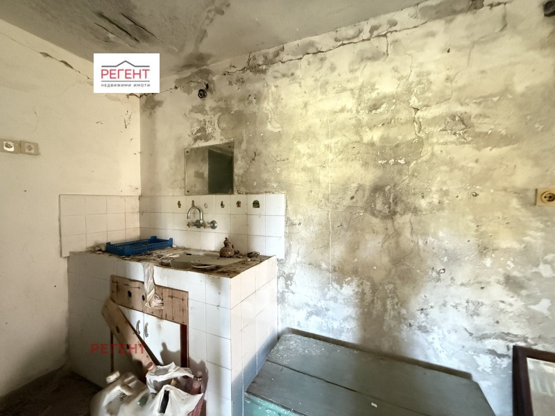 Продава КЪЩА, с. Дивеци, област Габрово, снимка 13 - Къщи - 52073844