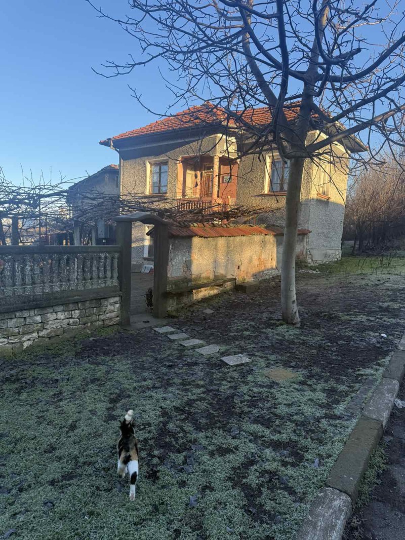 Продава КЪЩА, с. Тодорово, област Плевен, снимка 16 - Къщи - 53231913