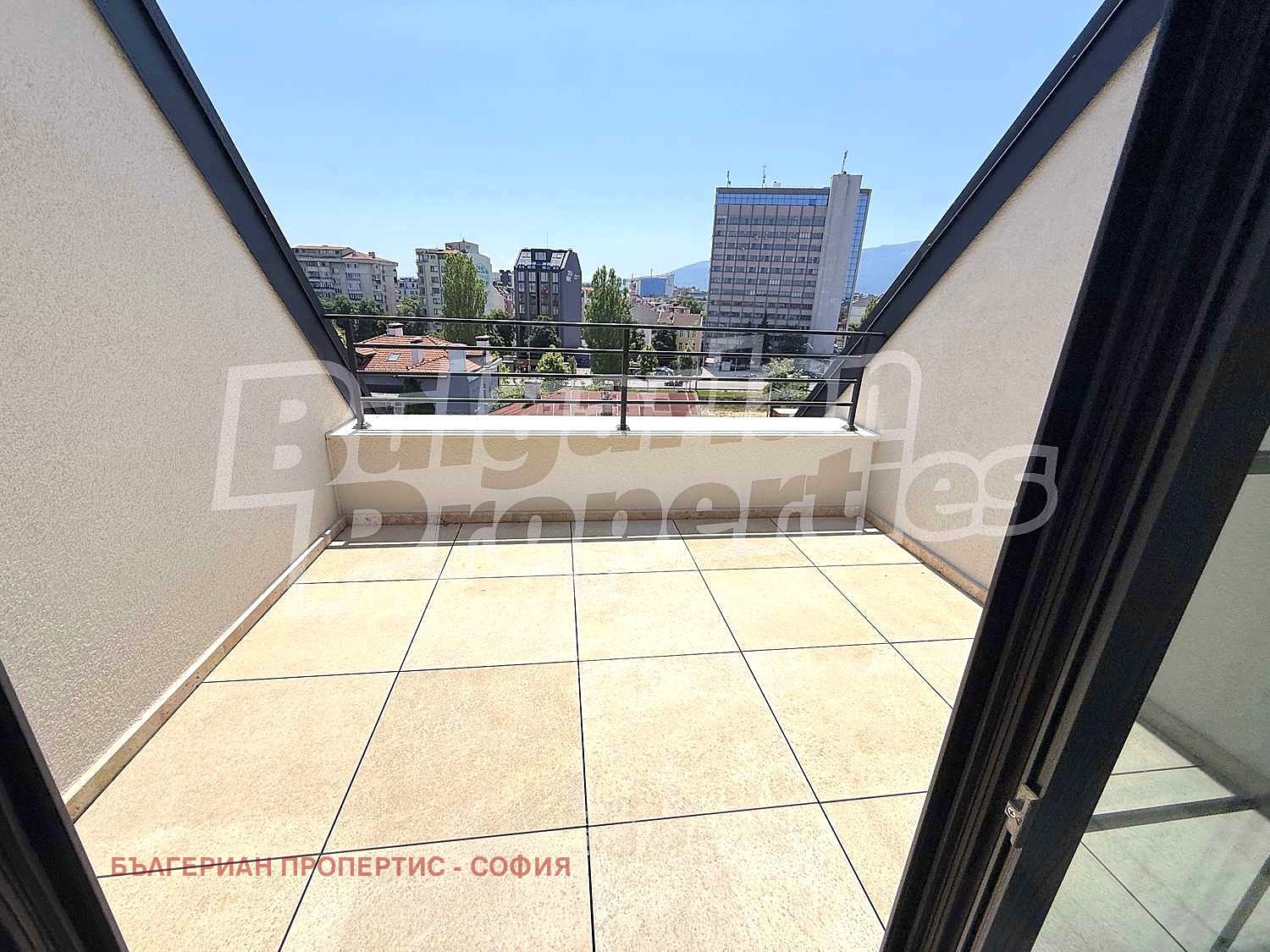 Продава 2-СТАЕН, гр. София, Център, снимка 2 - Апартаменти - 50687913