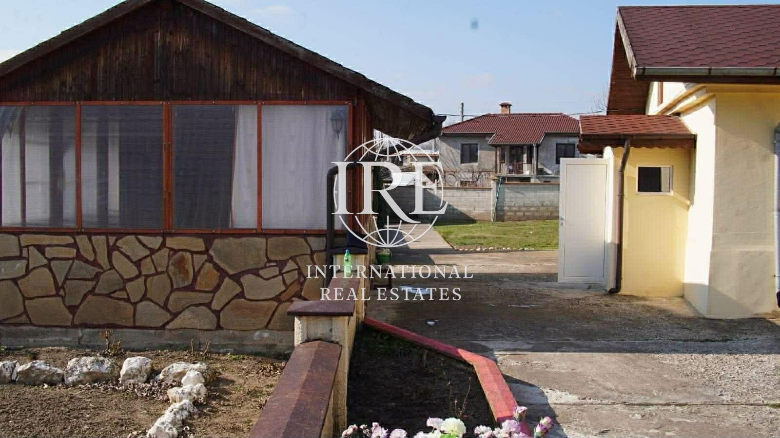 Продава КЪЩА, с. Ботево, област Варна, снимка 2 - Къщи - 54143858