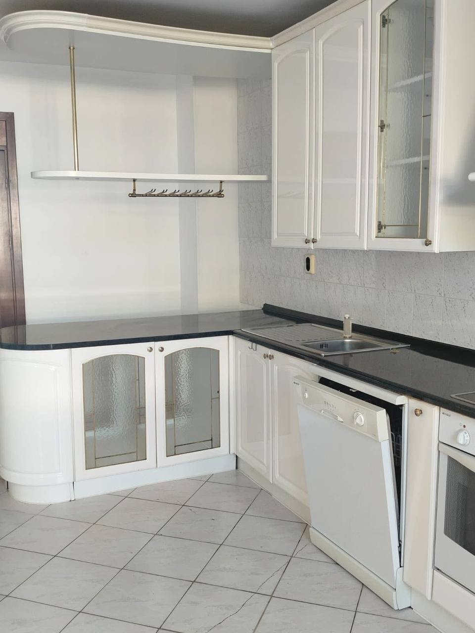 Продава ВИЛА, гр. Свети Влас, област Бургас, снимка 2 - Вили - 53224967
