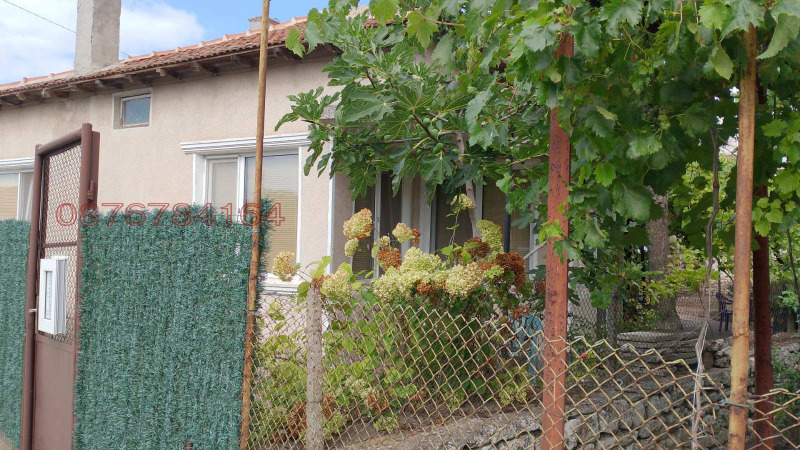 Продава КЪЩА, гр. Каварна, област Добрич, снимка 4 - Къщи - 52783368