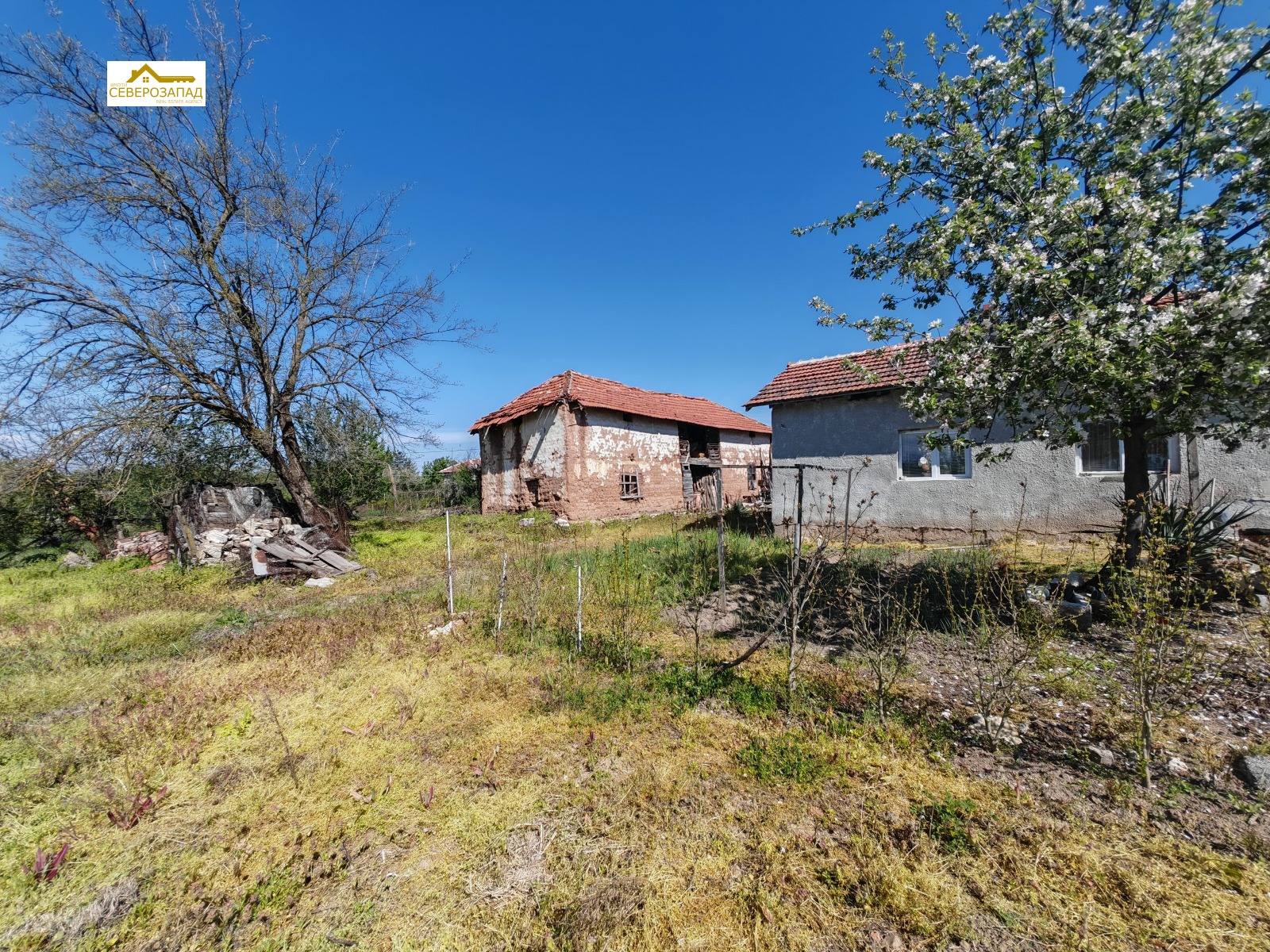 Продава КЪЩА, с. Славотин, област Монтана, снимка 2 - Къщи - 54329786