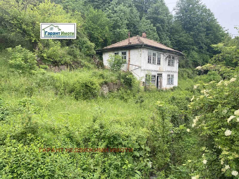 Продава КЪЩА в област Габрово, с. Жълтеш - 100 кв.м / 20 450 € » 39 996.72 лв., ГАРАНТ НЕДВИЖИМИ ИМОТИ