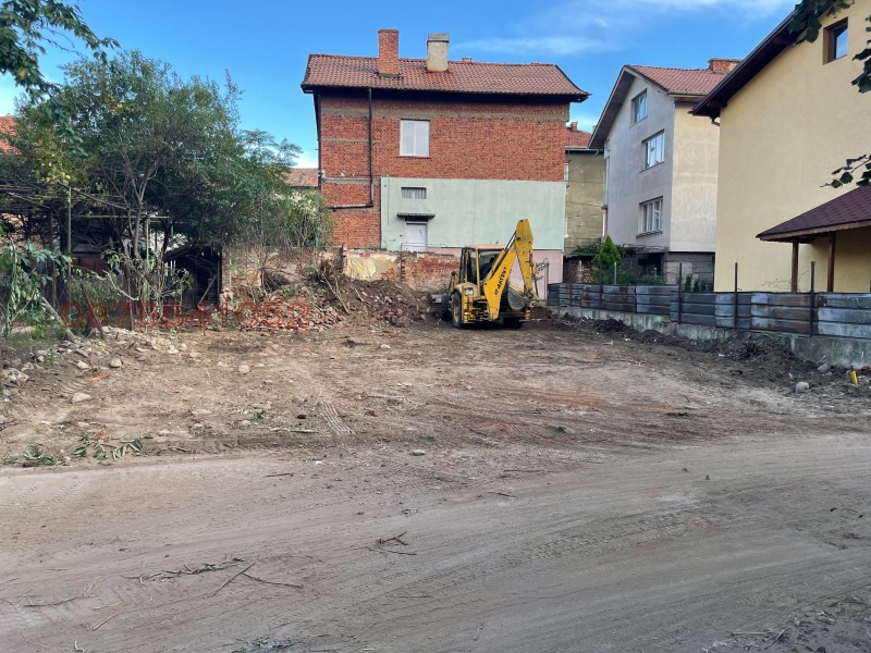 Продава ПАРЦЕЛ в град Кюстендил, Център - 230 кв.м / 52 500 € » 102 681.08 лв.