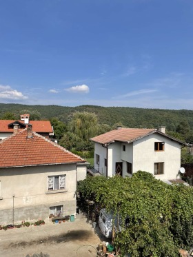 Hus Dolna banja, region Sofia 5