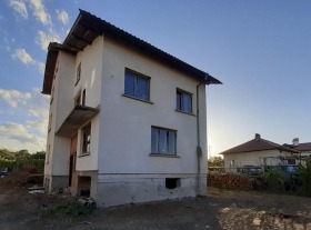 Casa Dolna banya, región Sofia 2