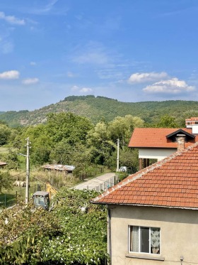 Hus Dolna banya, region Sofia 4